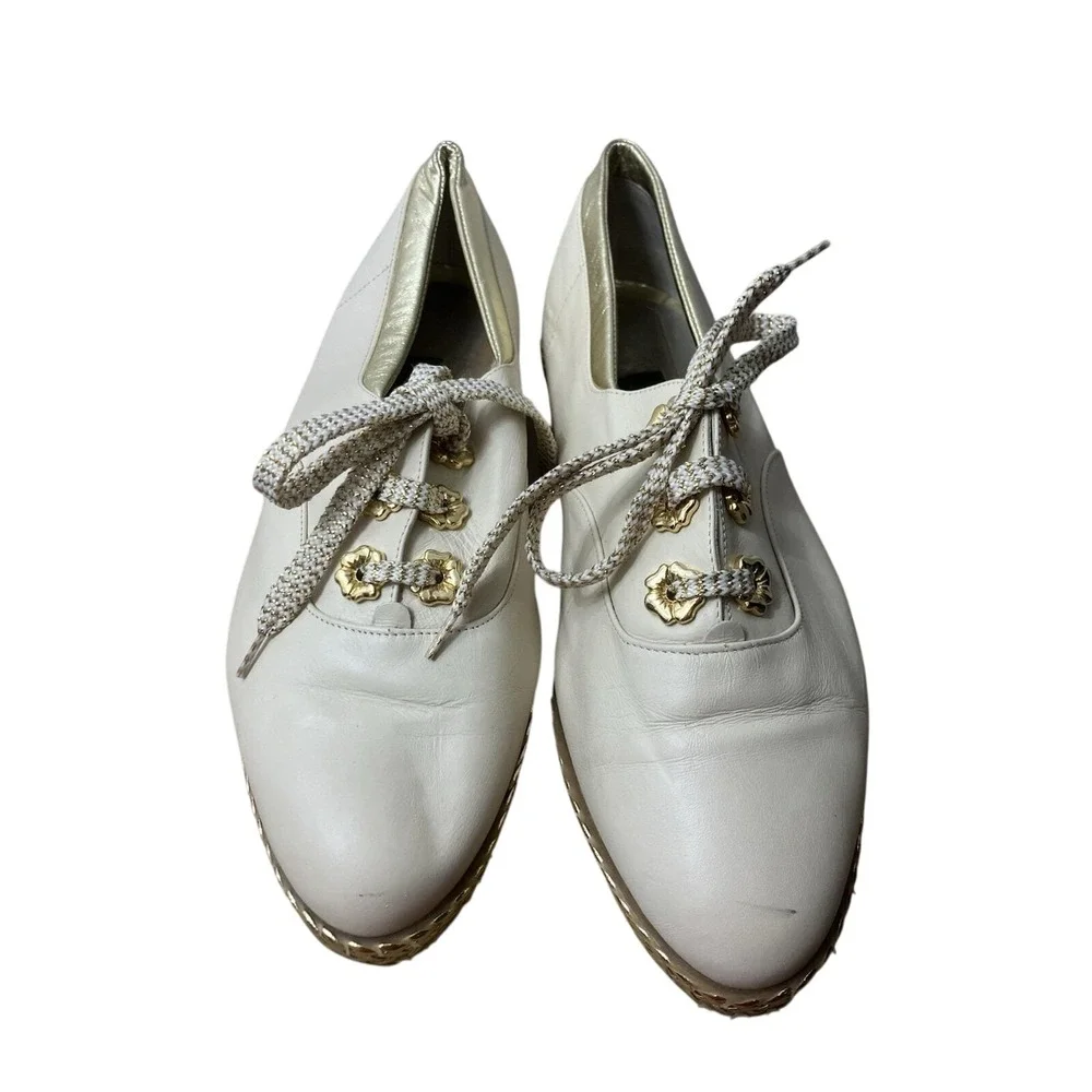 Vtg 1980s‎ Bally Jallut Ivory Leather Gold Floral Rivet Oxfords Flats Shoes 10